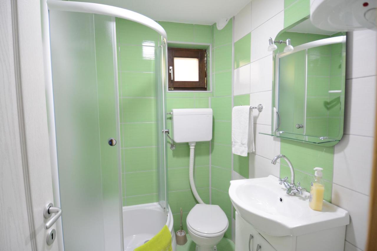 Apartmani Ogi I Ana Баина-Башта Экстерьер фото