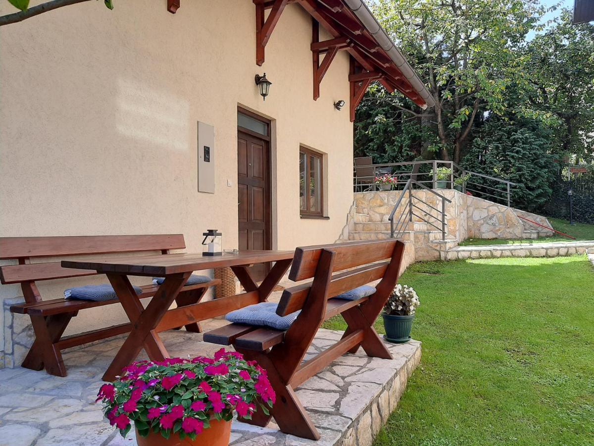 Apartmani Ogi I Ana Баина-Башта Экстерьер фото